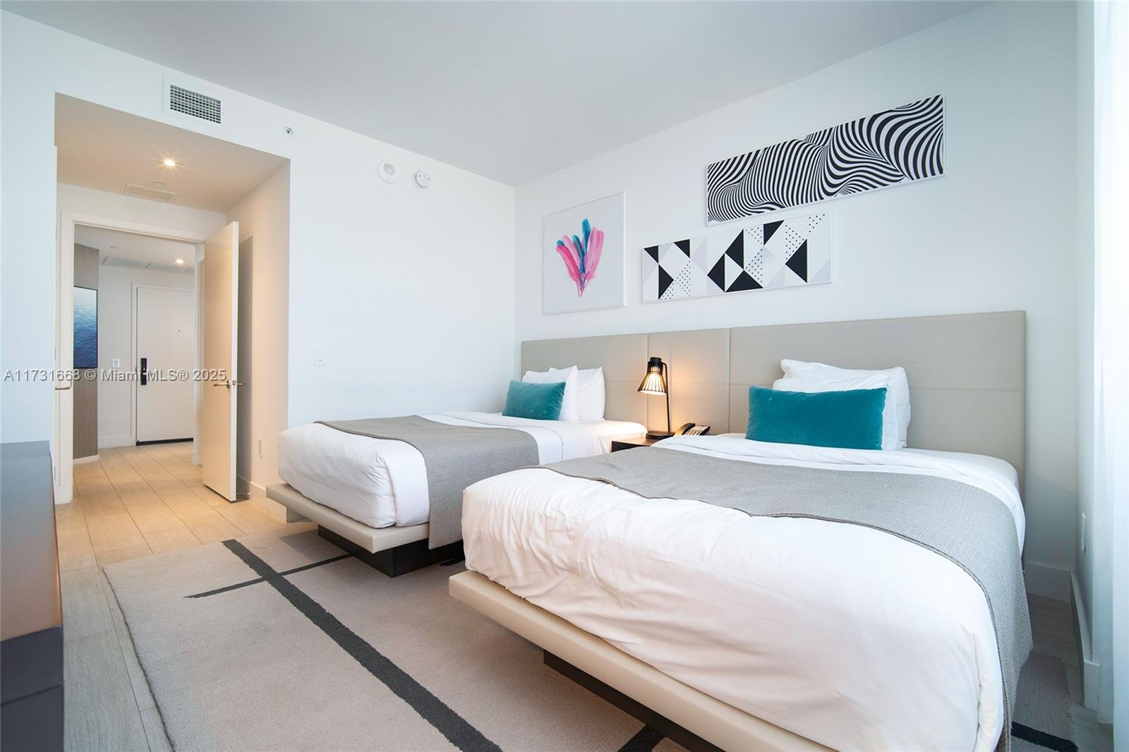 Hyde Beach House - Residential