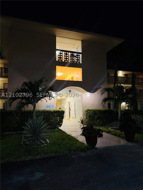 Photo of 17050 NE 14th Ave #209, Miami, FL 33162 (MLS # A12102796)