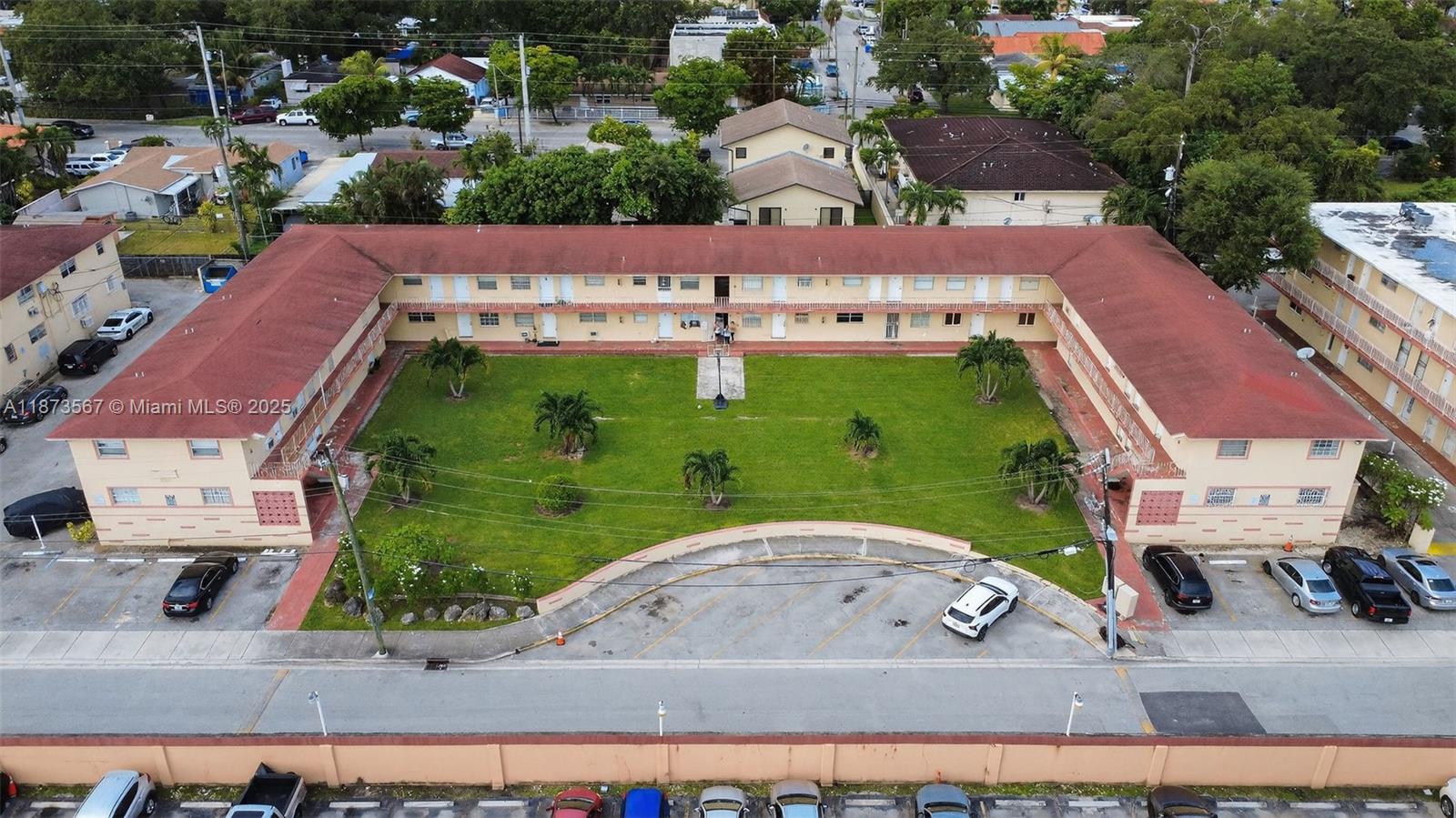 WILDWOOD RIVER VILLAS - Residential