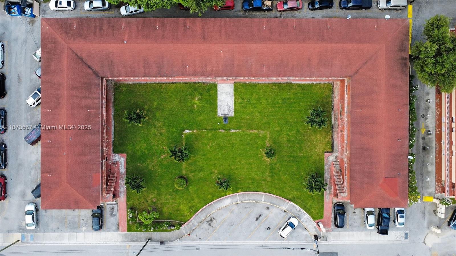 WILDWOOD RIVER VILLAS - Residential