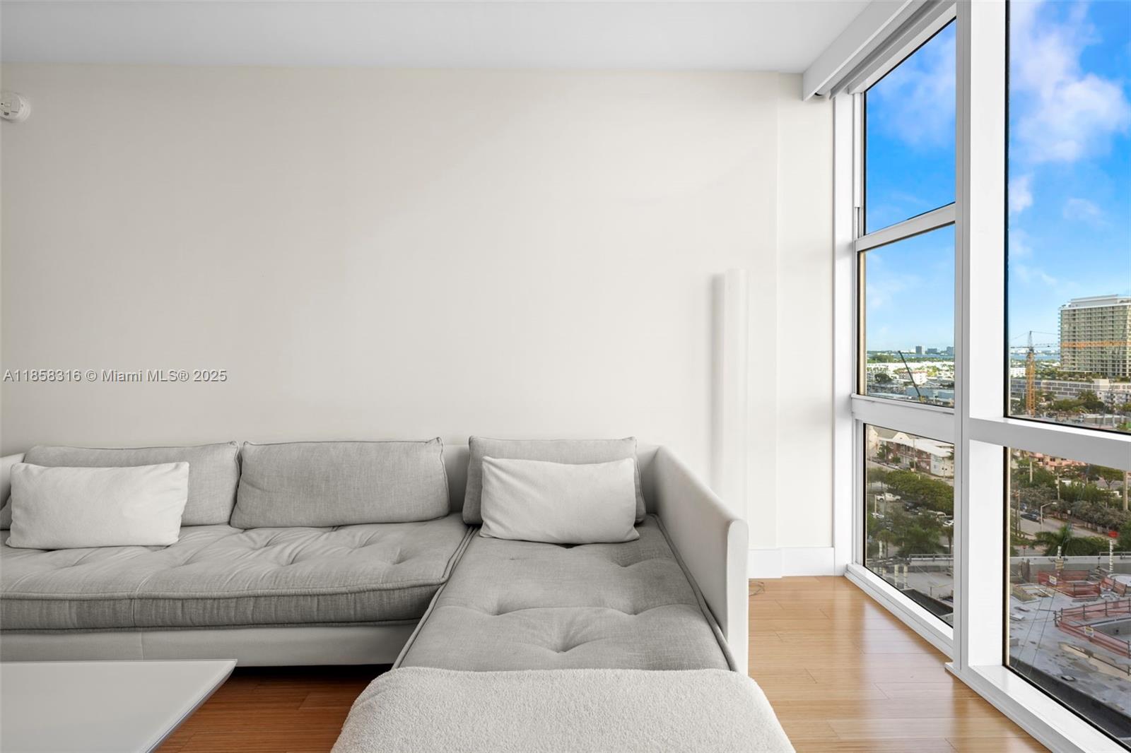 CENTRAL CARILLON BEACH CO - Residential