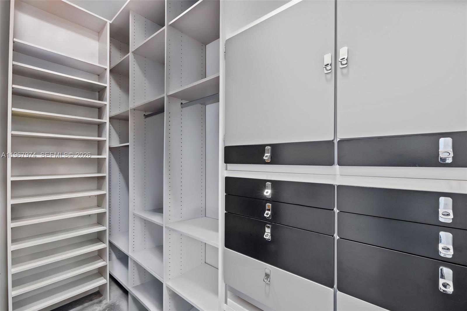 THE MERIDIAN CONDO - Residential