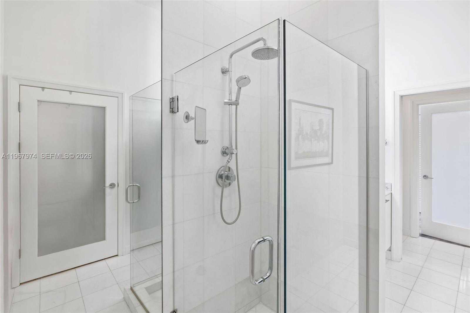 THE MERIDIAN CONDO - Residential