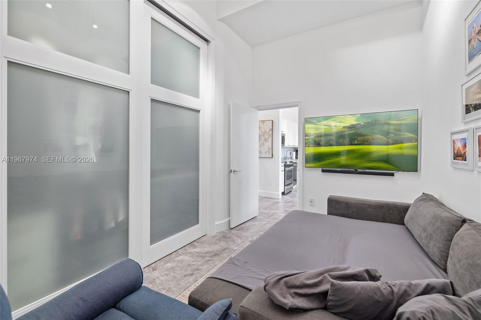 THE MERIDIAN CONDO - Residential