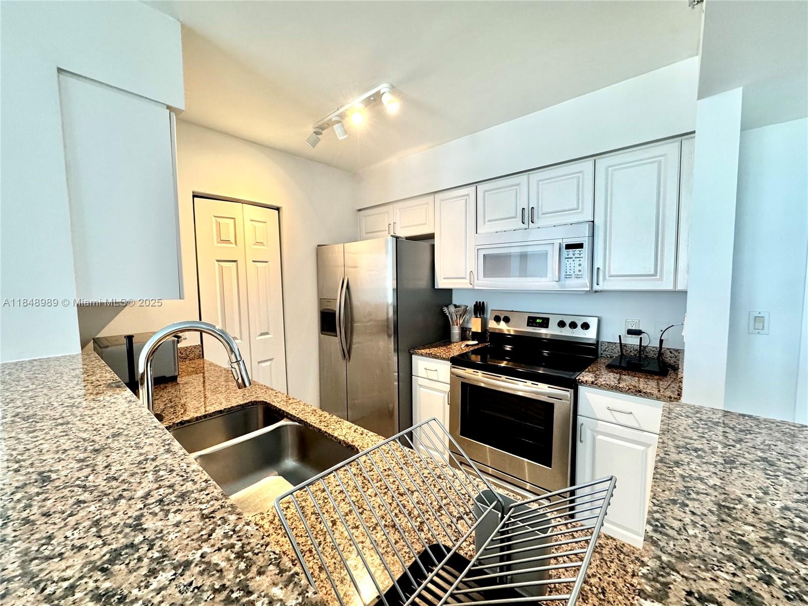 1155 Brickell Bay Dr 906