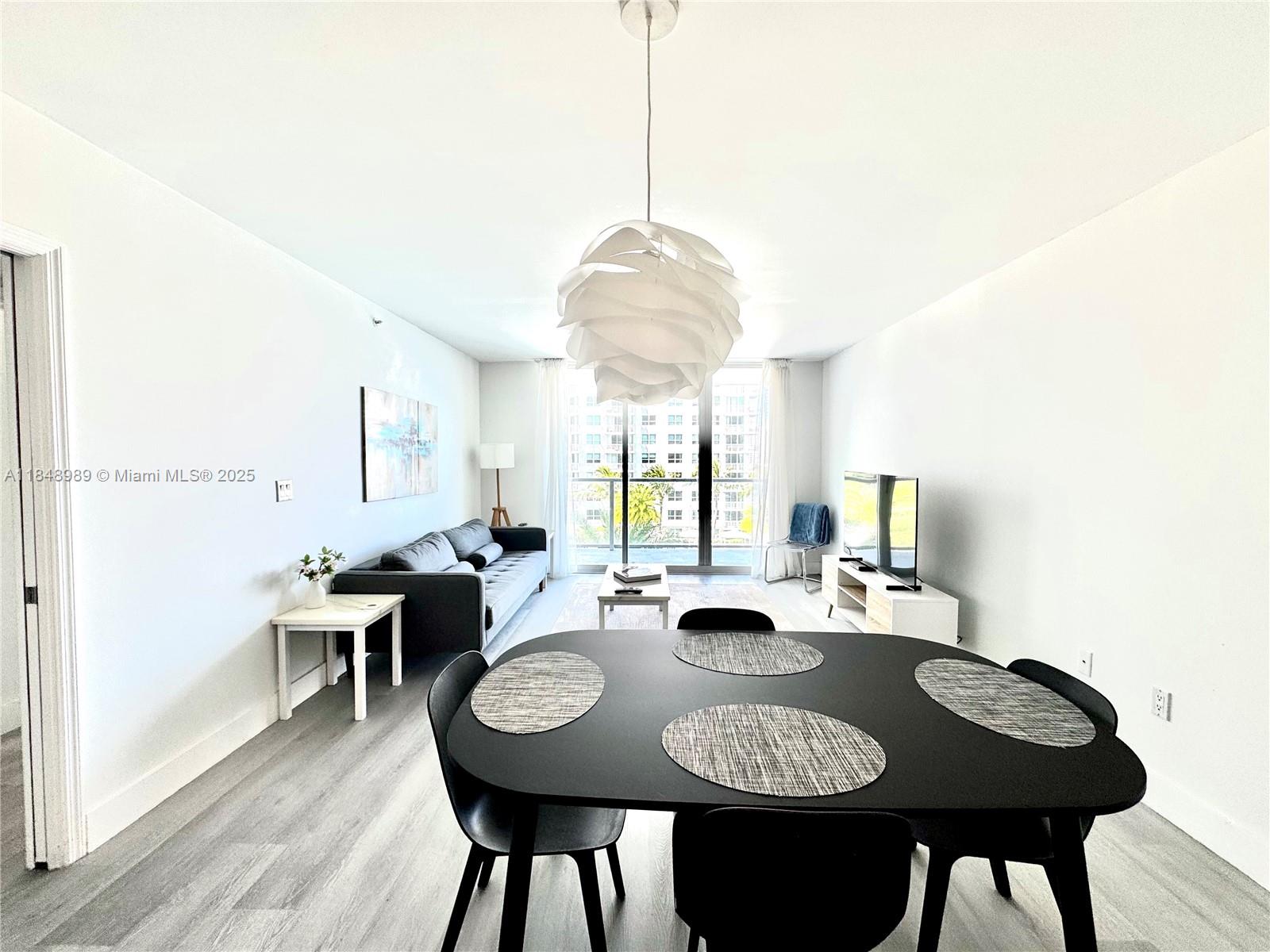 1155 Brickell Bay Dr 906