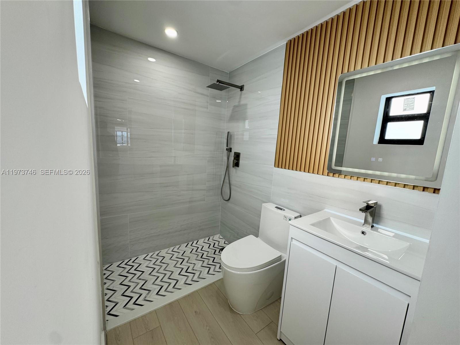 BISCAYNE RIVER GARDENS - Residential