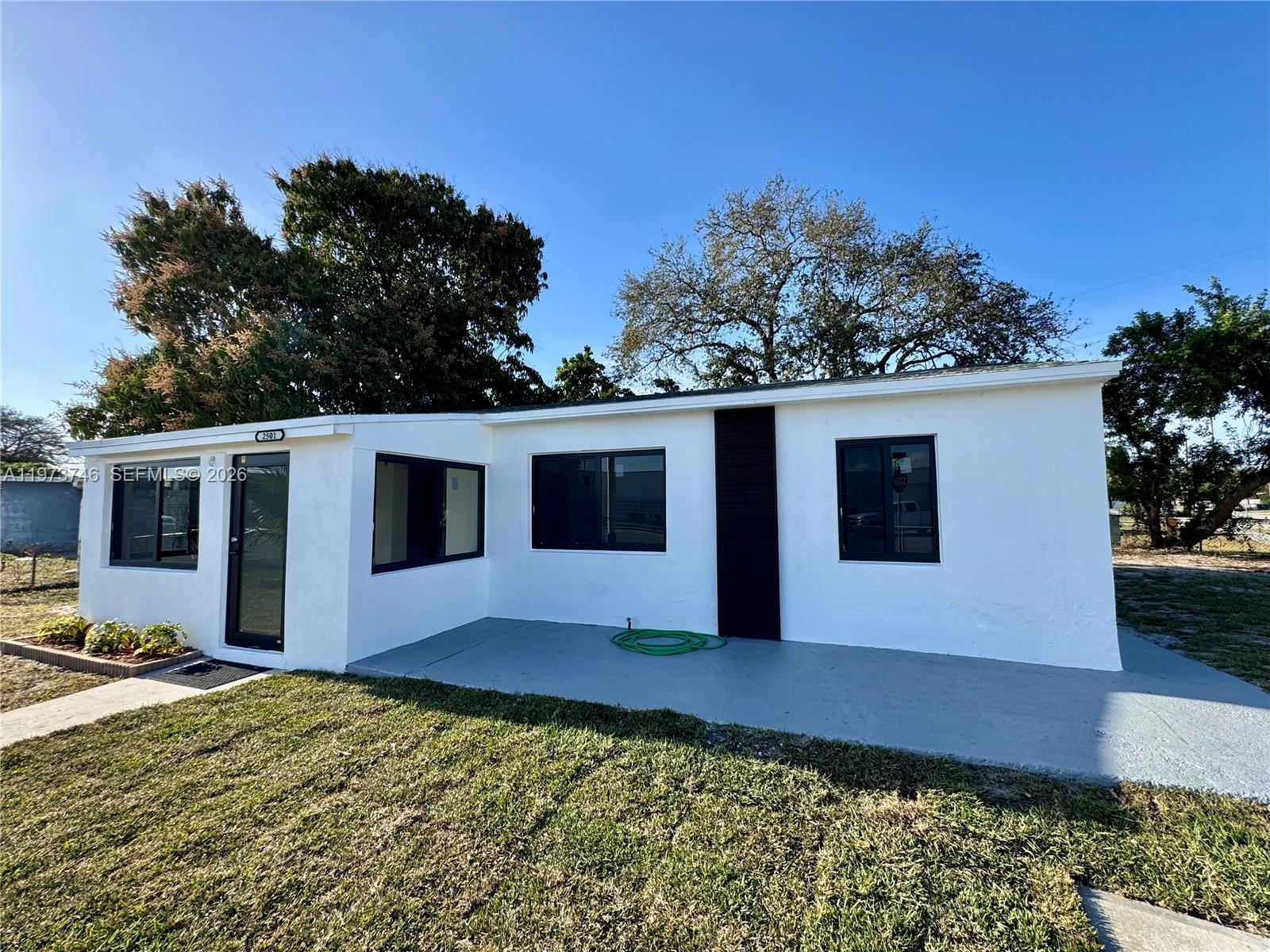 BISCAYNE RIVER GARDENS - Residential