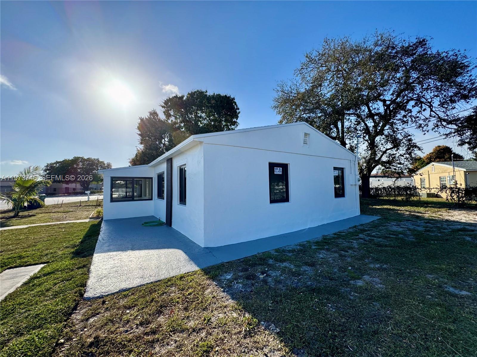 BISCAYNE RIVER GARDENS - Residential