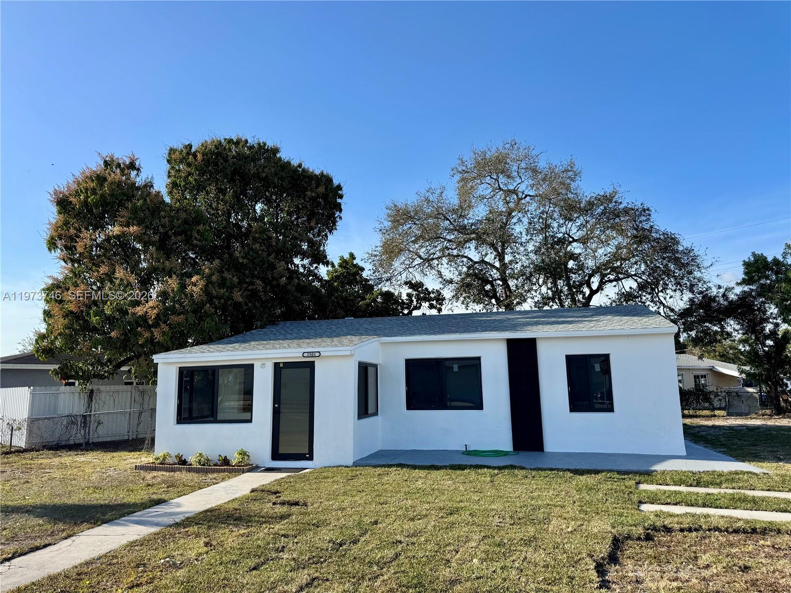 BISCAYNE RIVER GARDENS - Residential