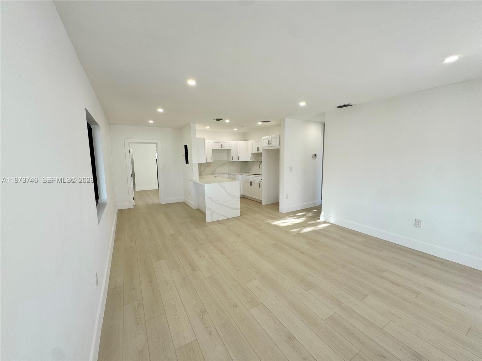 BISCAYNE RIVER GARDENS - Residential