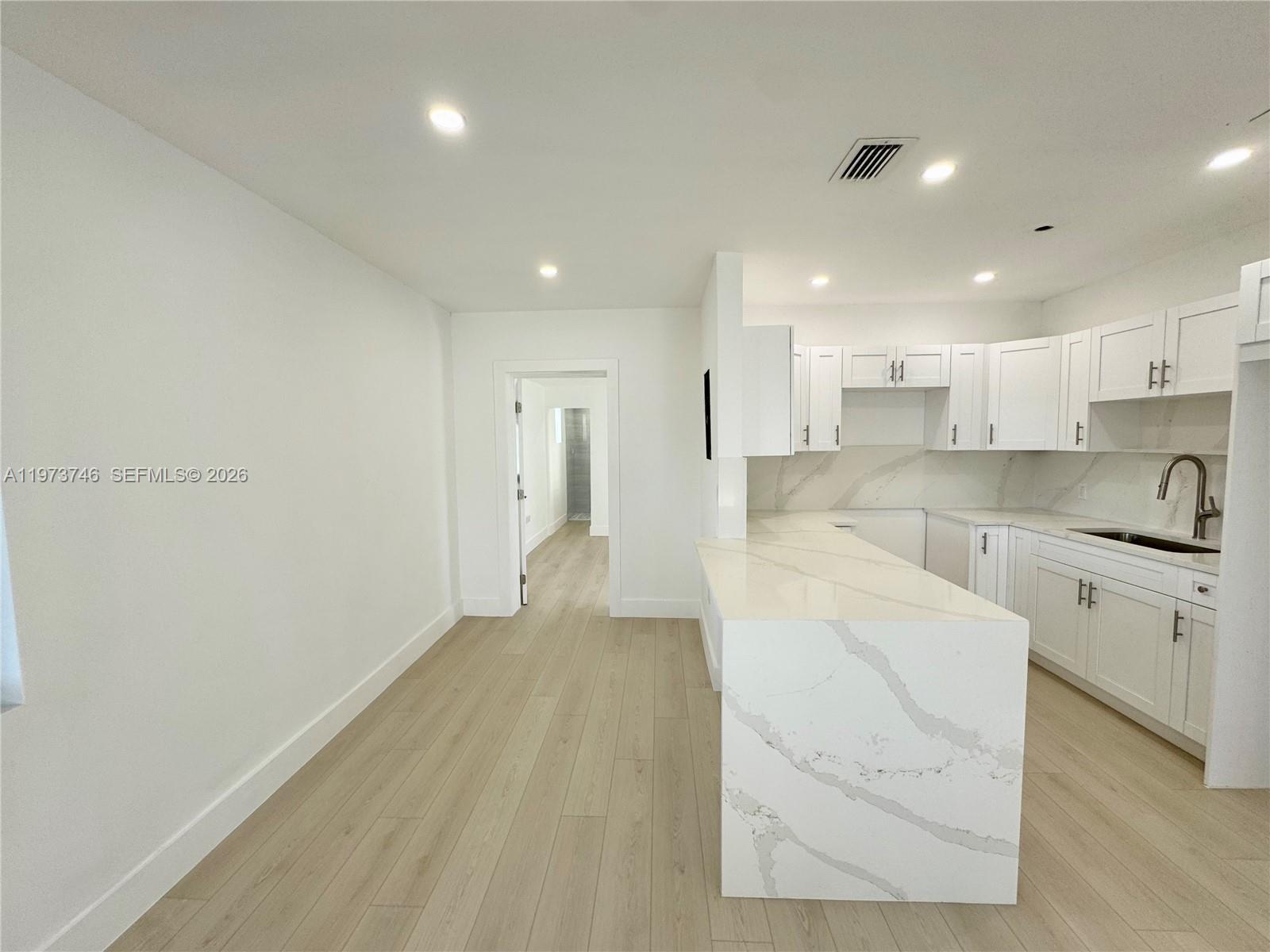 BISCAYNE RIVER GARDENS - Residential