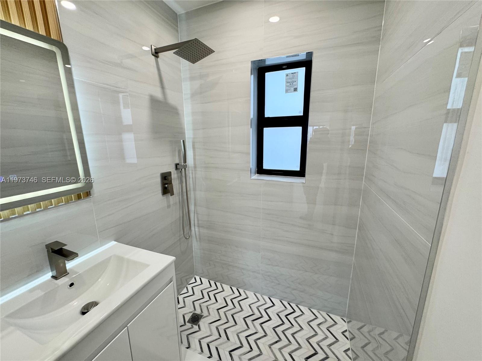 BISCAYNE RIVER GARDENS - Residential