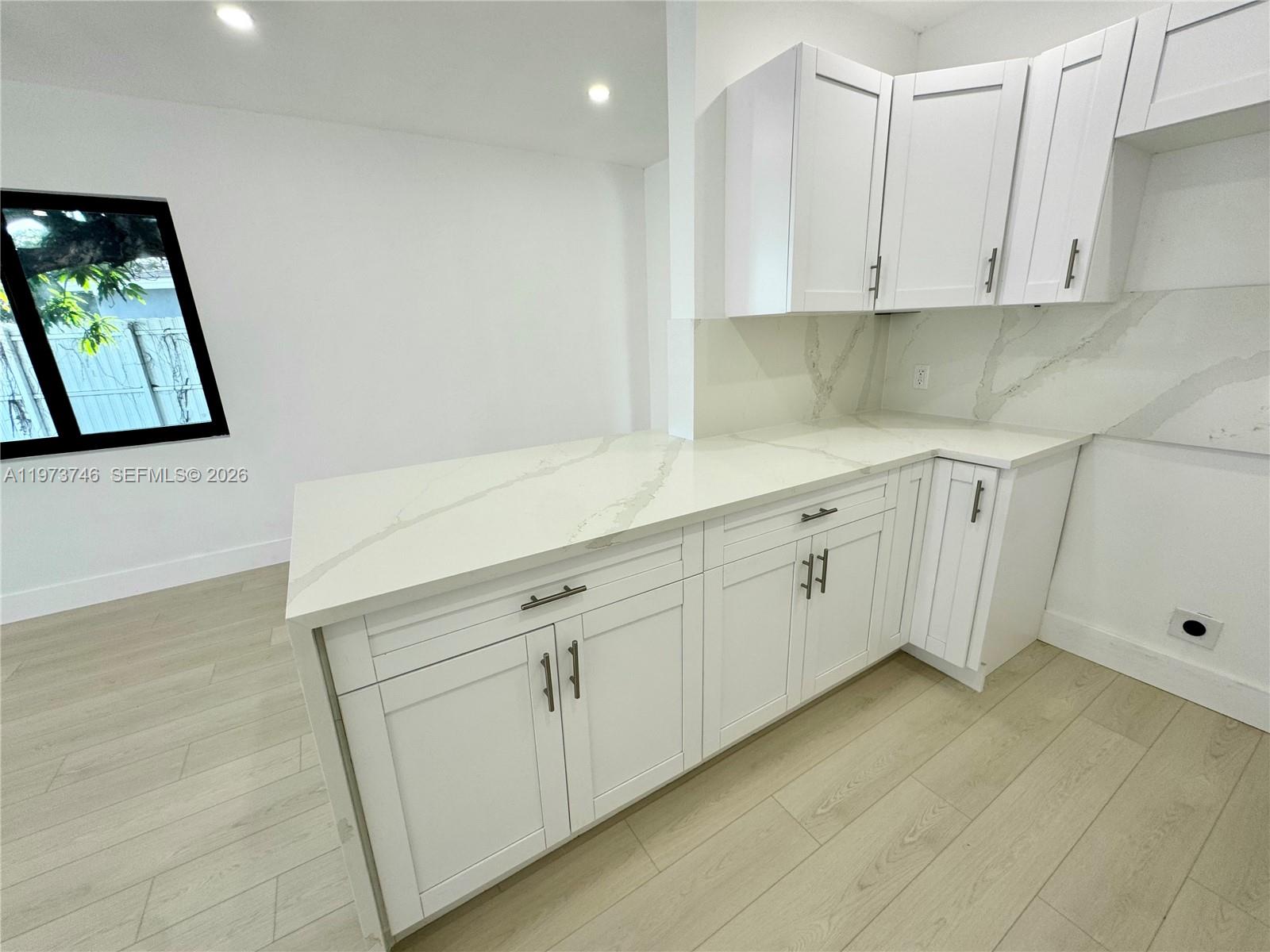 BISCAYNE RIVER GARDENS - Residential