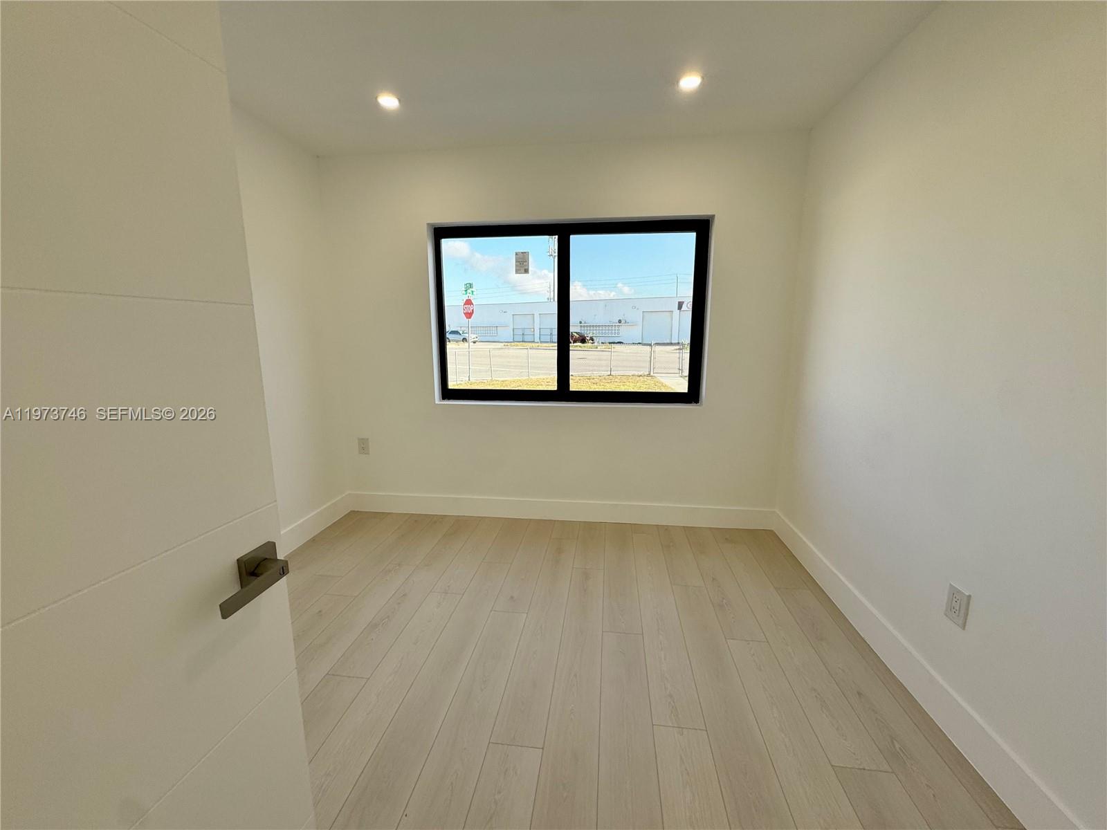 BISCAYNE RIVER GARDENS - Residential