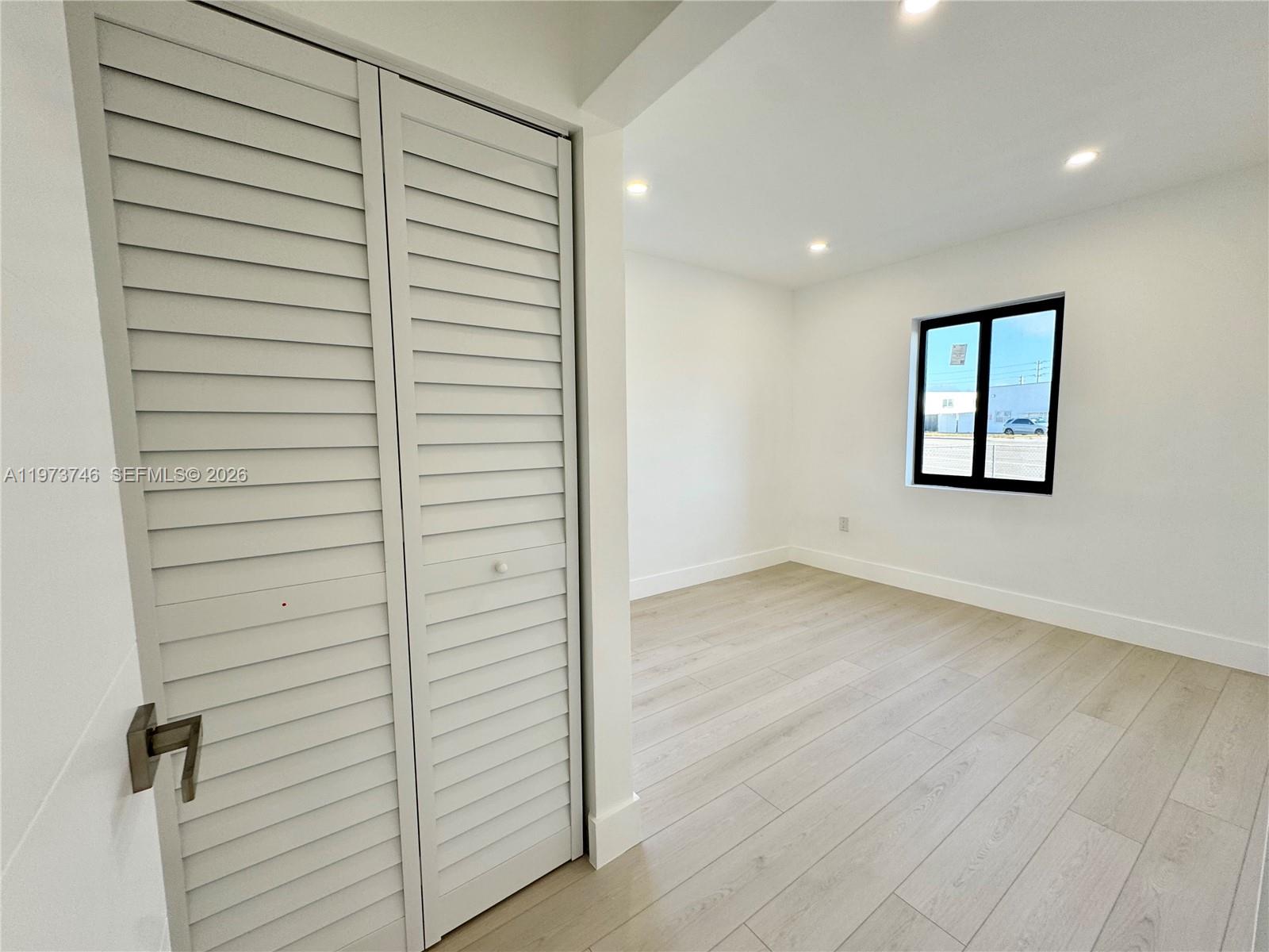 BISCAYNE RIVER GARDENS - Residential