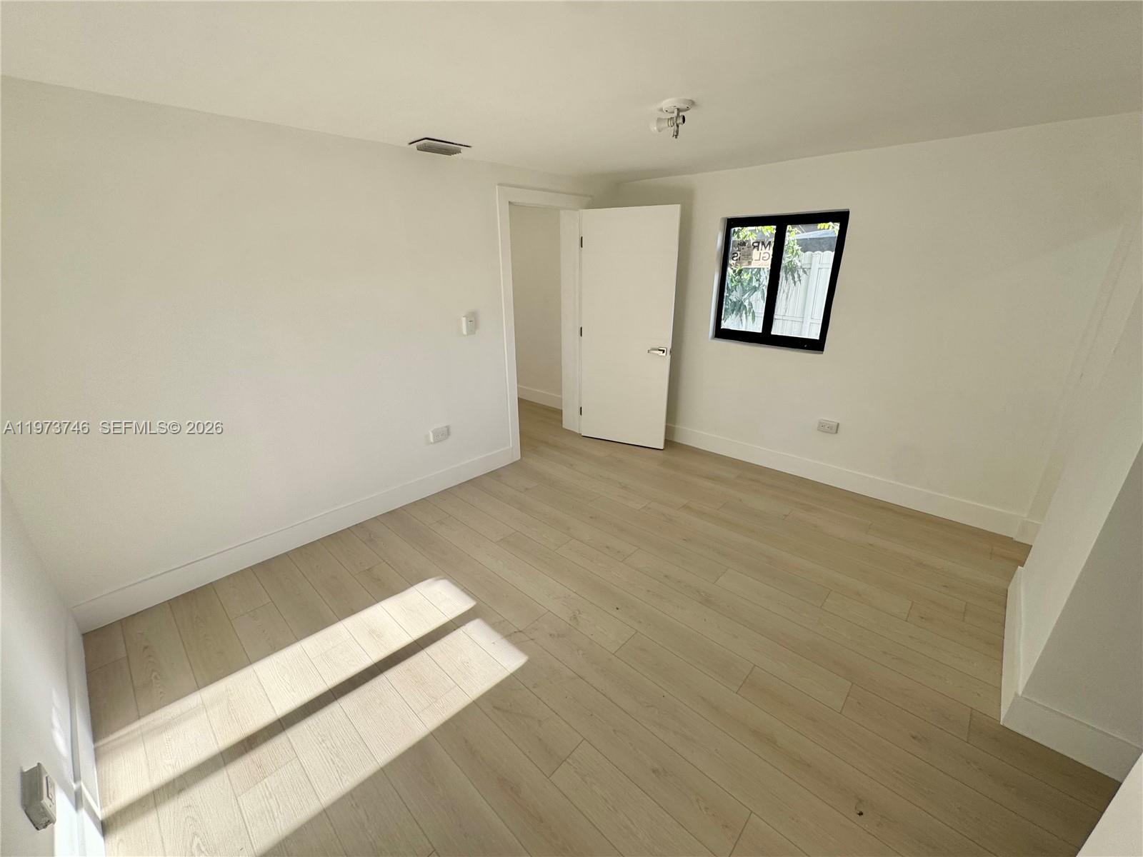 BISCAYNE RIVER GARDENS - Residential