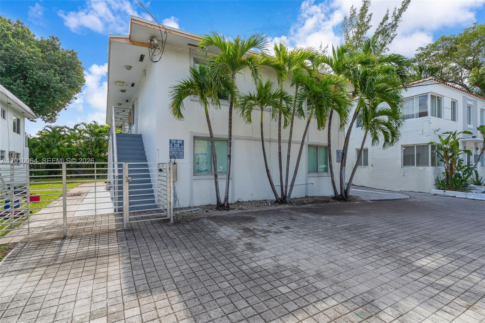 NORTH GATE - Residential Income