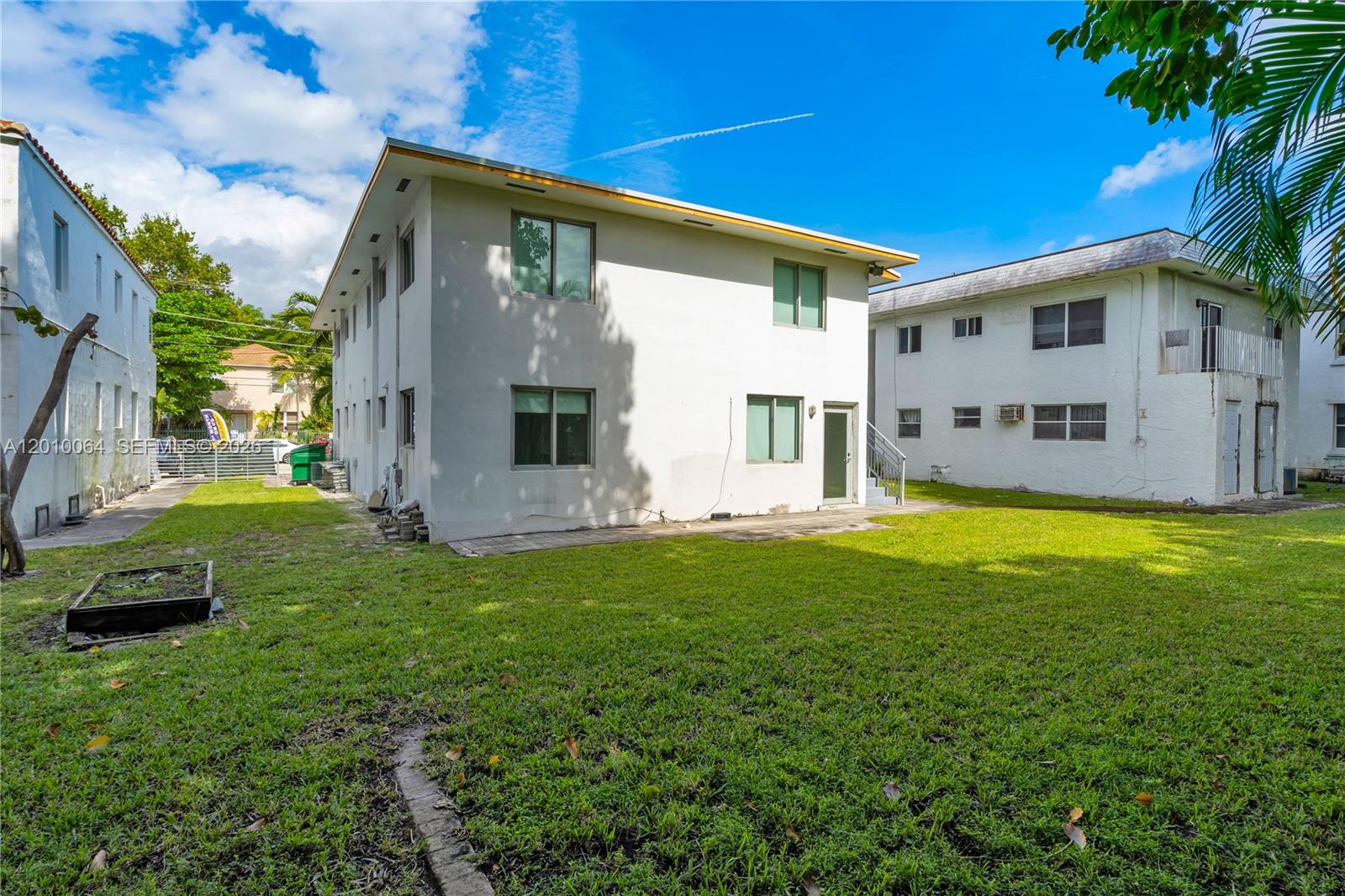 NORTH GATE - Residential Income