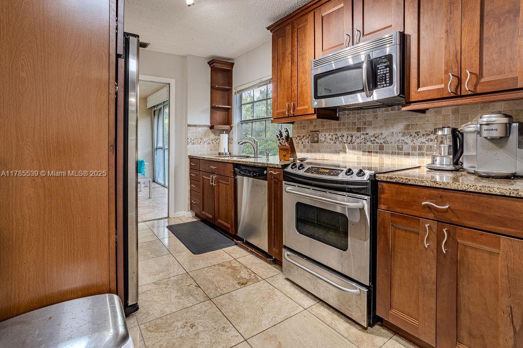 PLUM AT BOCA POINTE CONDO - Residential