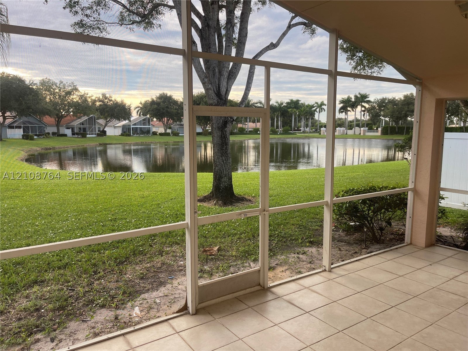 6257 Coral Reef Ter
