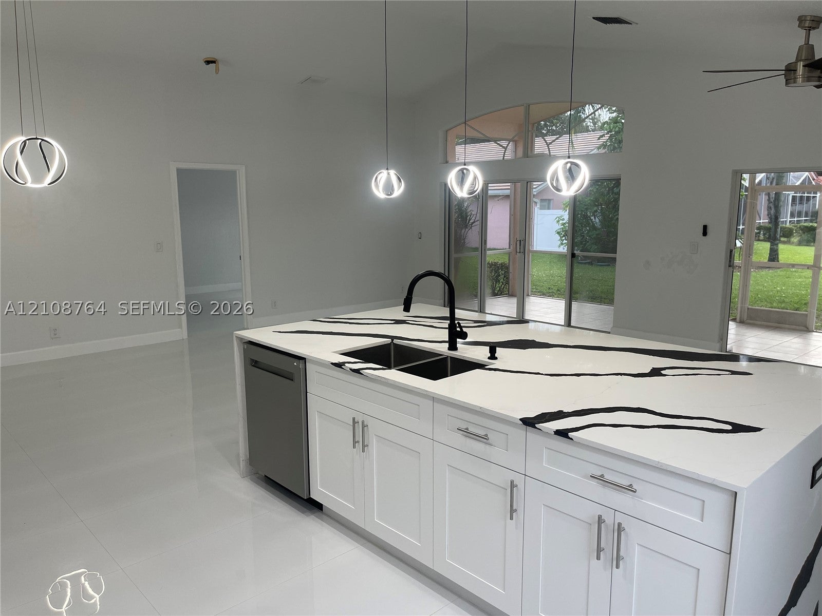 6257 Coral Reef Ter