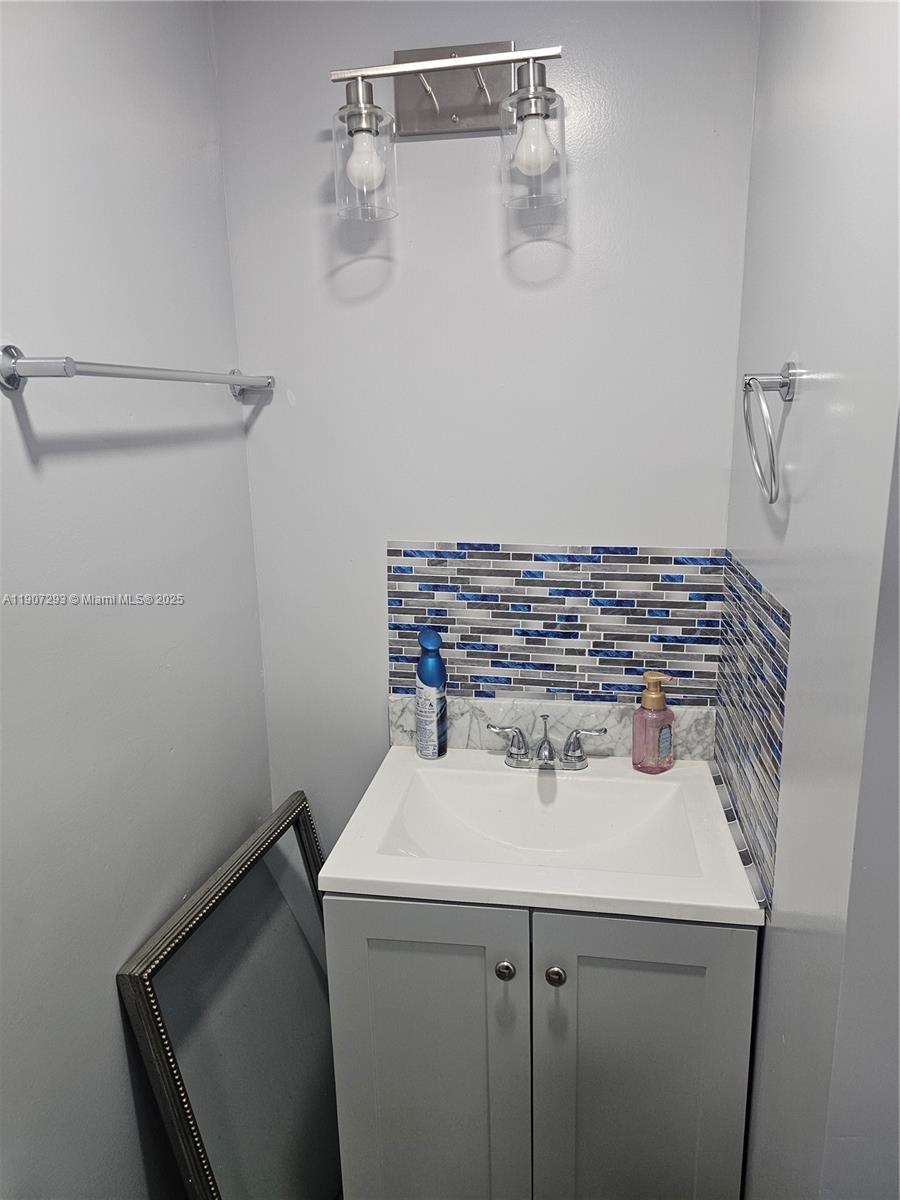 MIRAMAR SEC 11 - Residential Lease