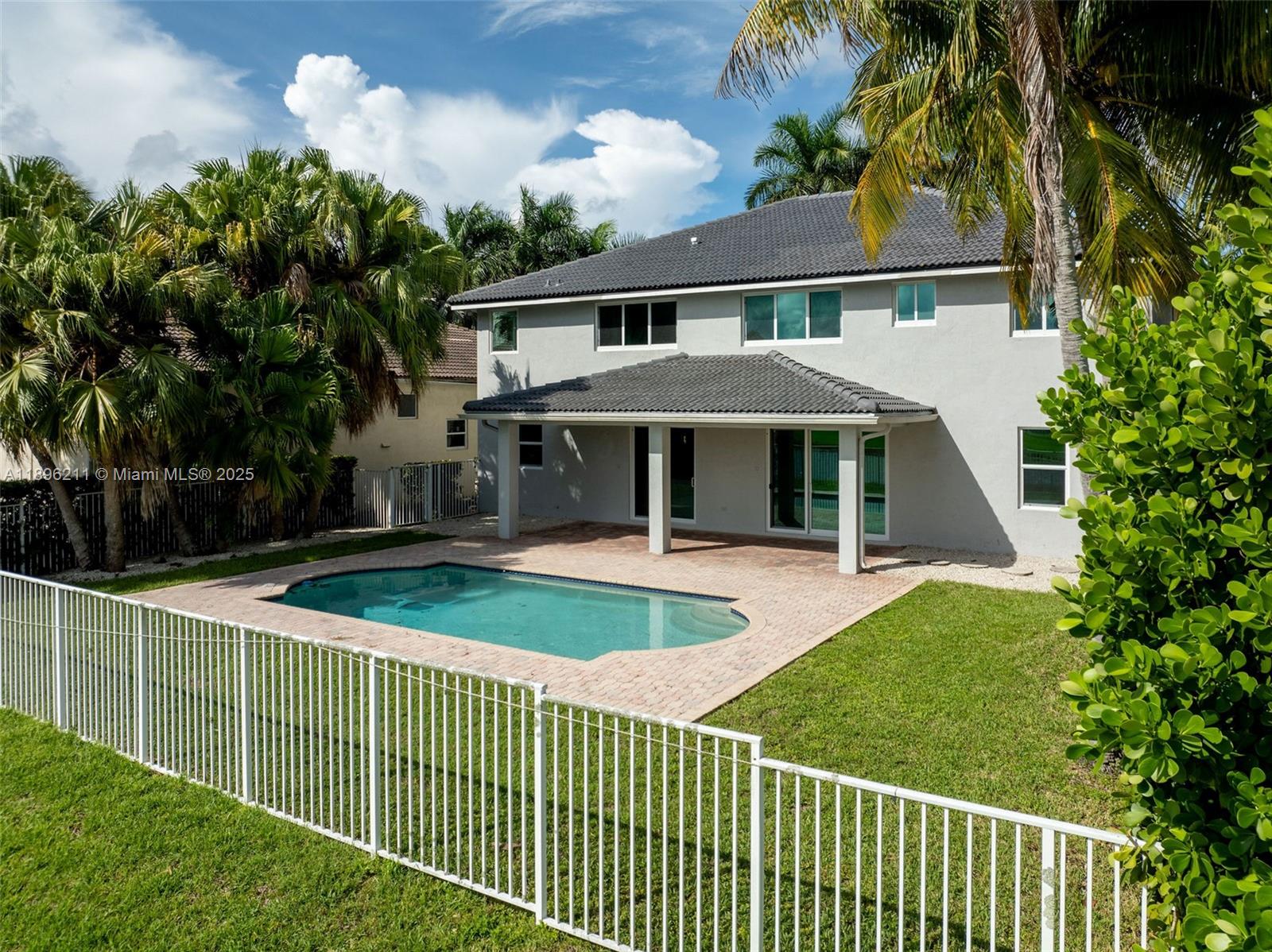 Weston Hills Country Club - Residential Lease