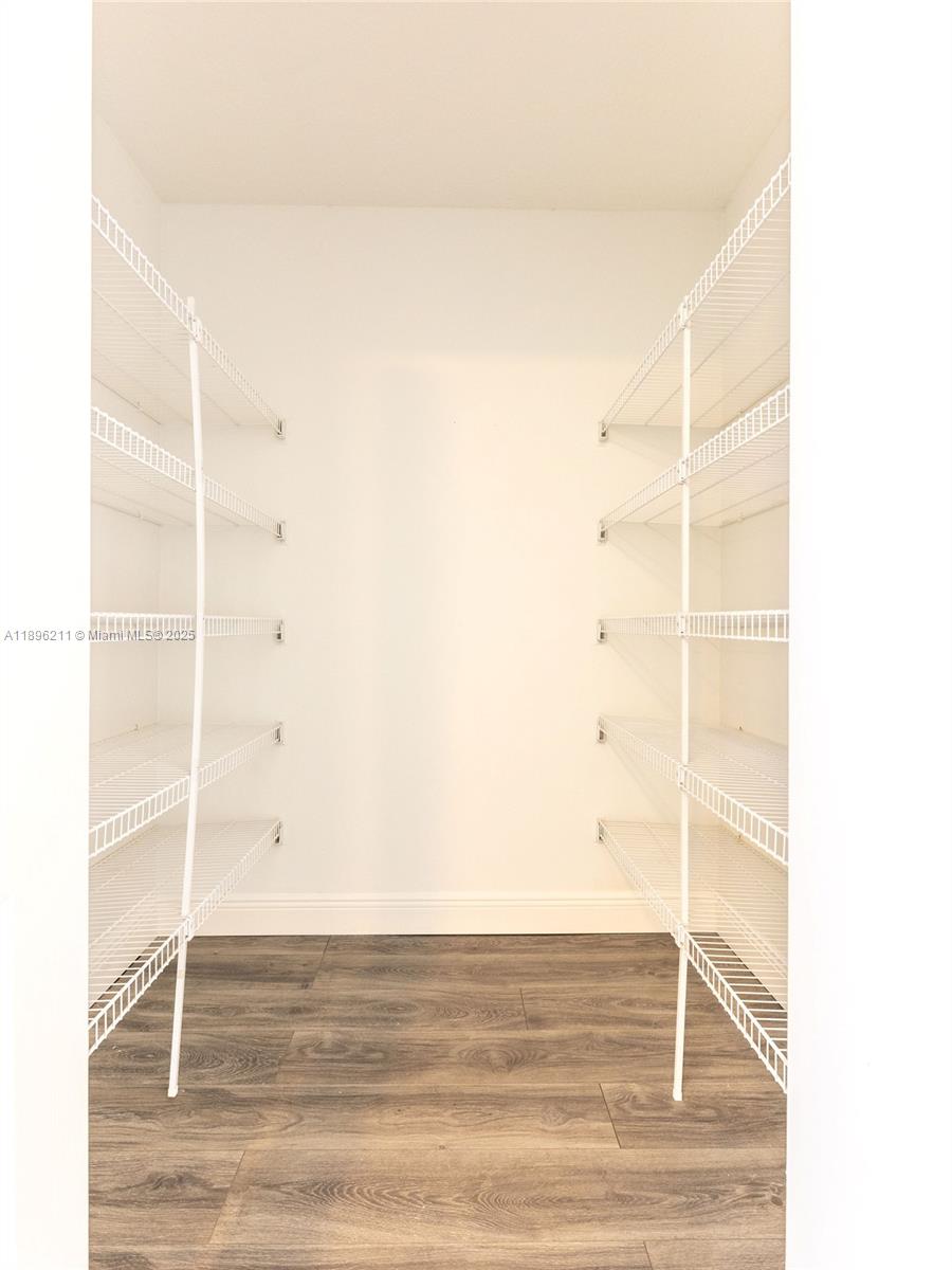 Weston Hills Country Club - Residential Lease