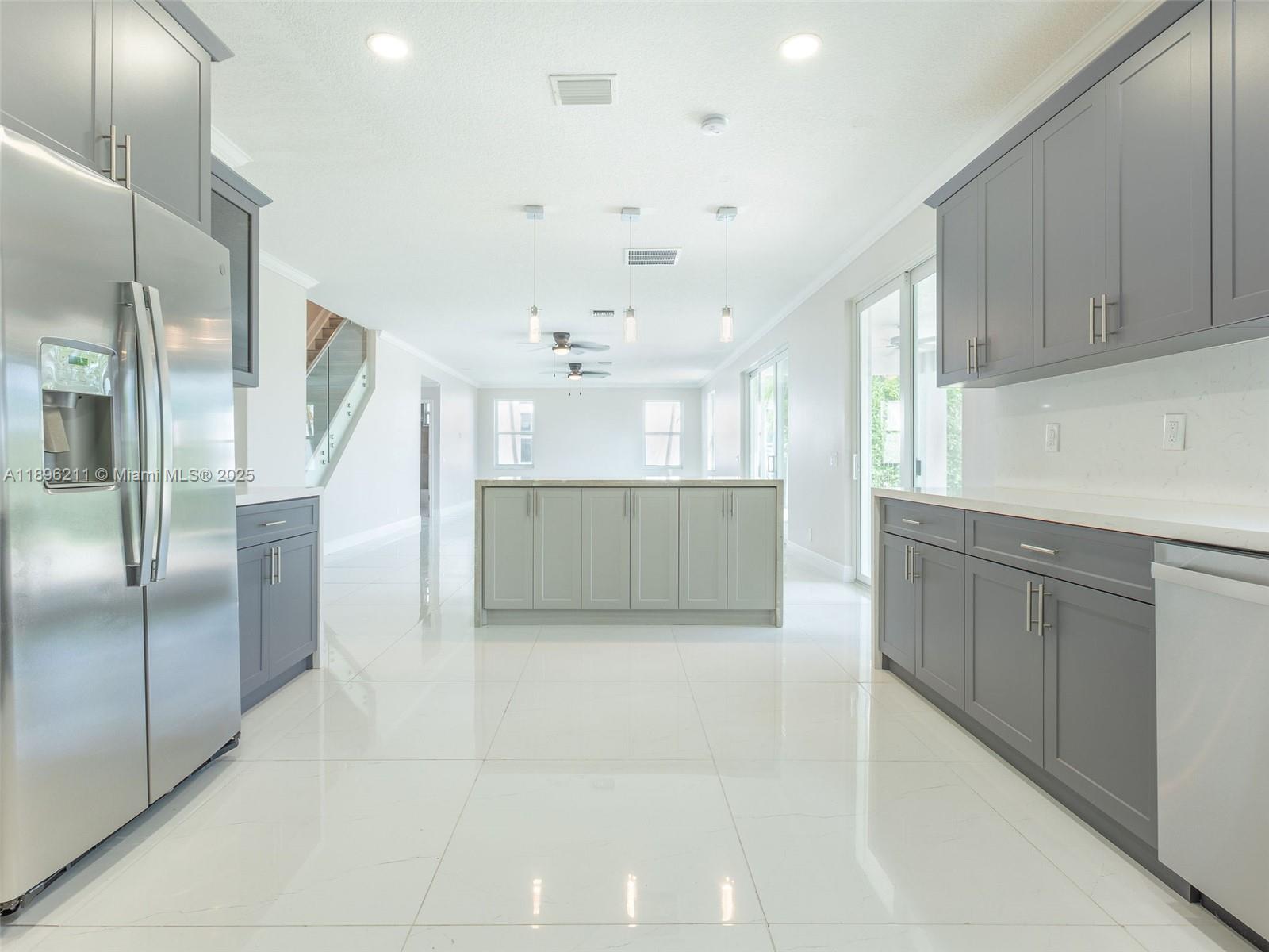 Weston Hills Country Club - Residential Lease