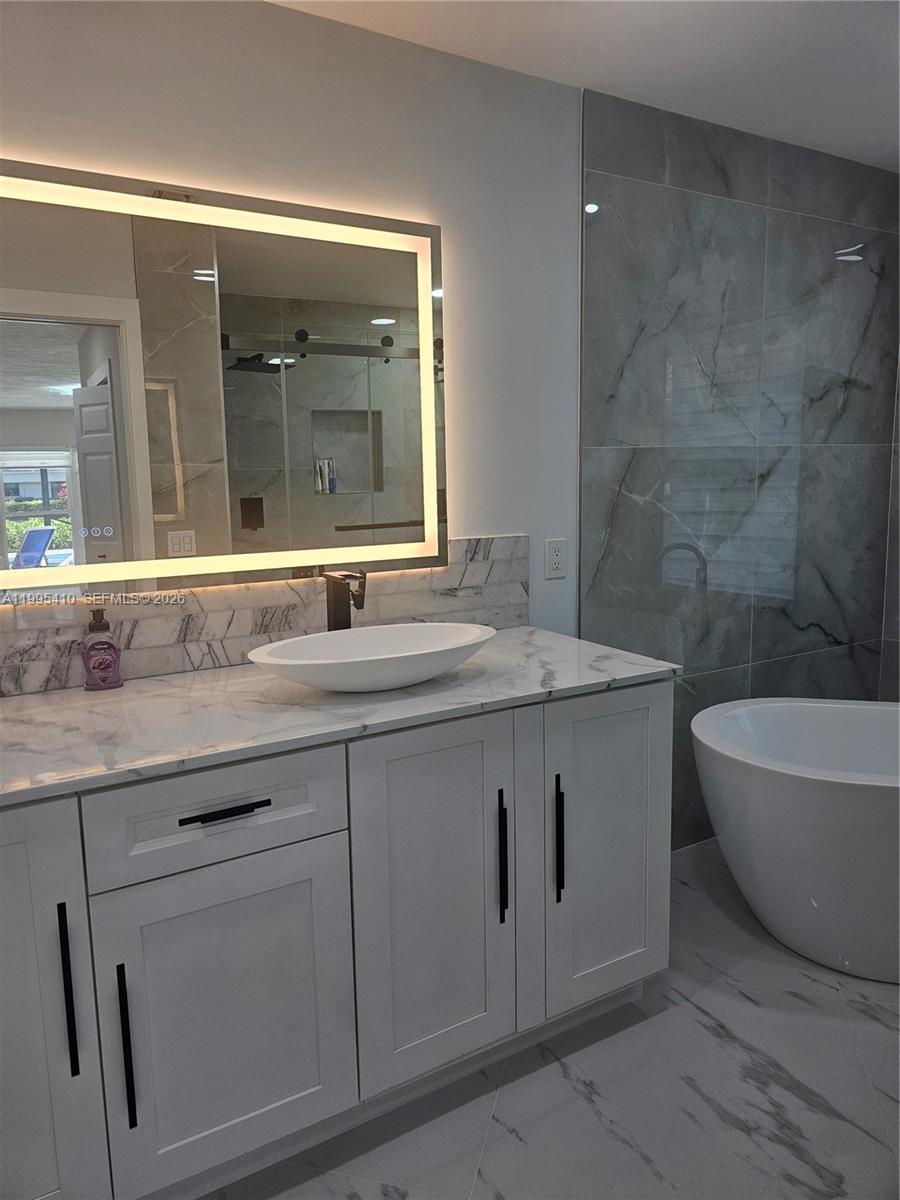 PGA RESORT COMMUNITY 3 - Residential