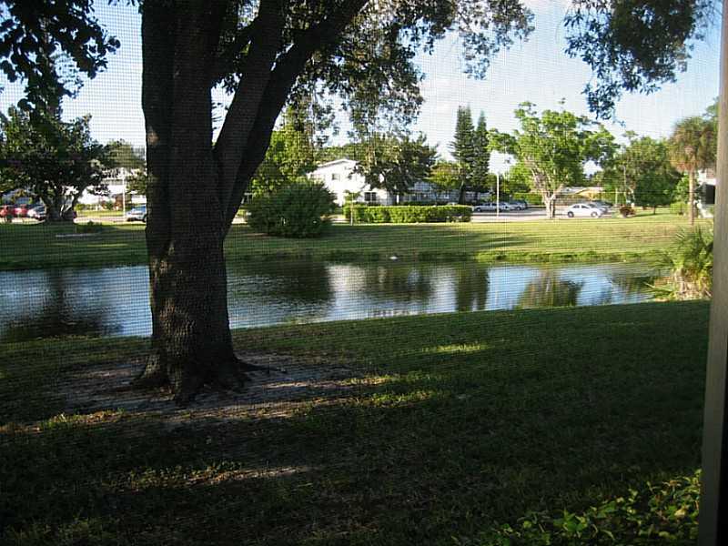 wow fully equipped 1 bed 1 +1/2 bath water view fully equipped seasonal Condo..3 months only... perfect stay for the winter season....hurry this one will go fast