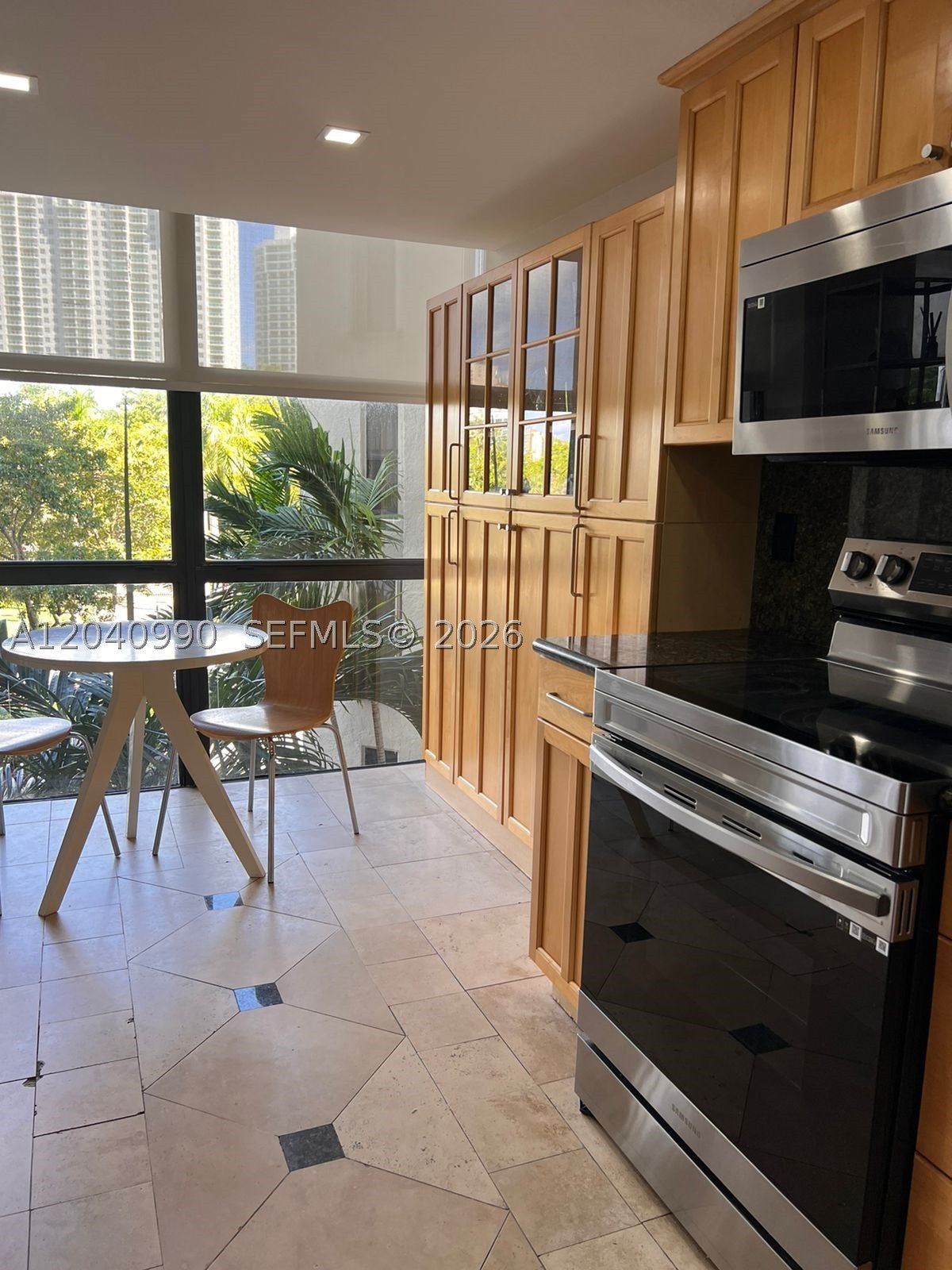 Photo 1 of 22 — 18181 NE 31st ct 305, Aventura, FL 33160