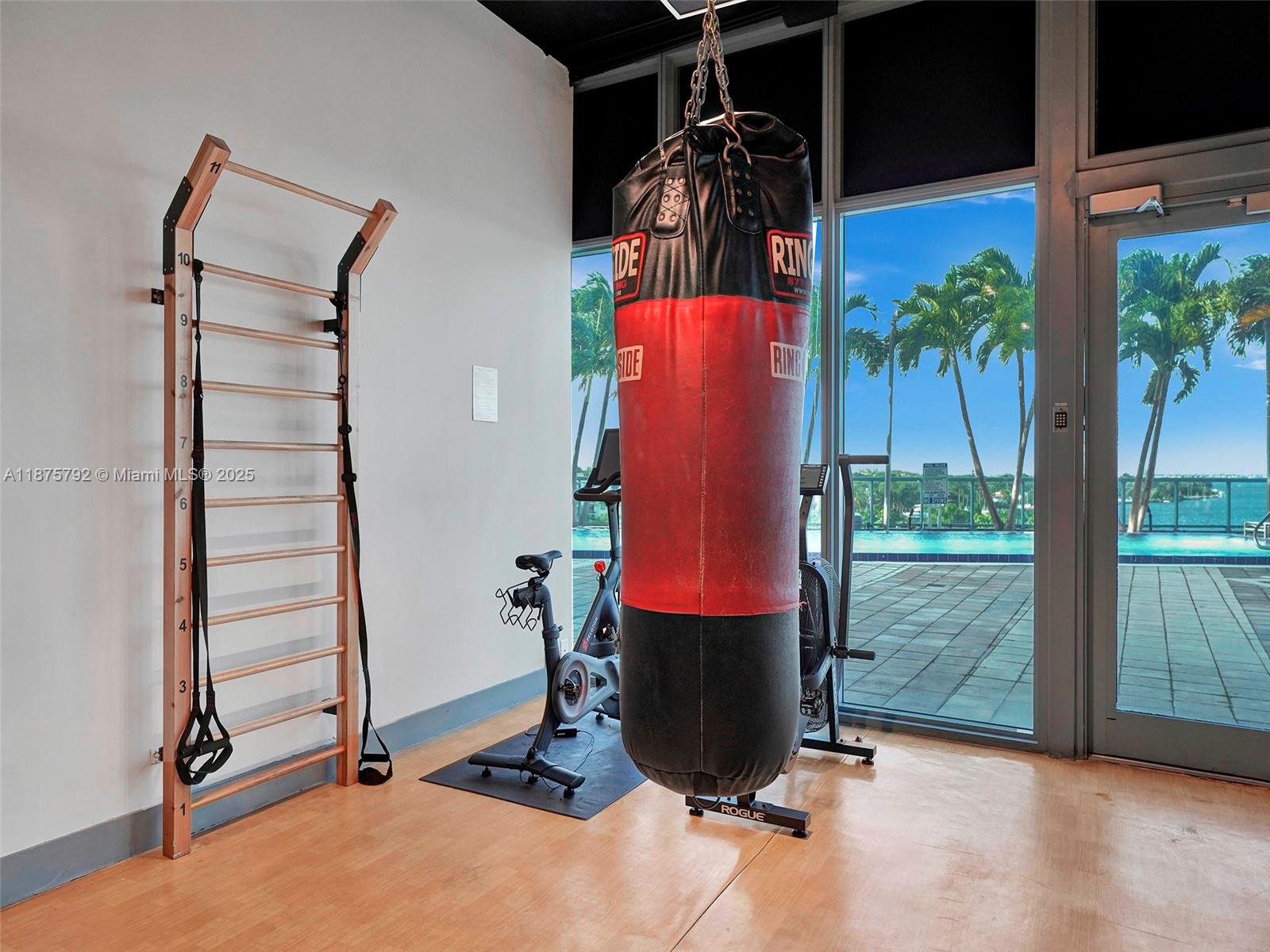 BLUE CONDO - Residential Lease