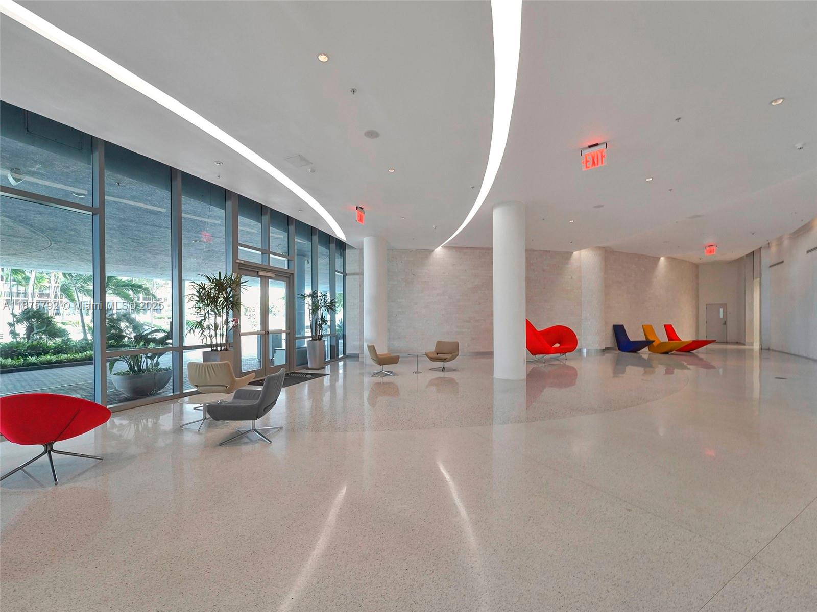 BLUE CONDO - Residential Lease