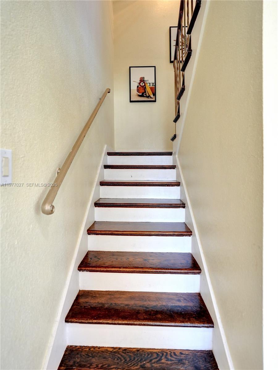 CORAL RIDGE LANDINGS II C - Residential