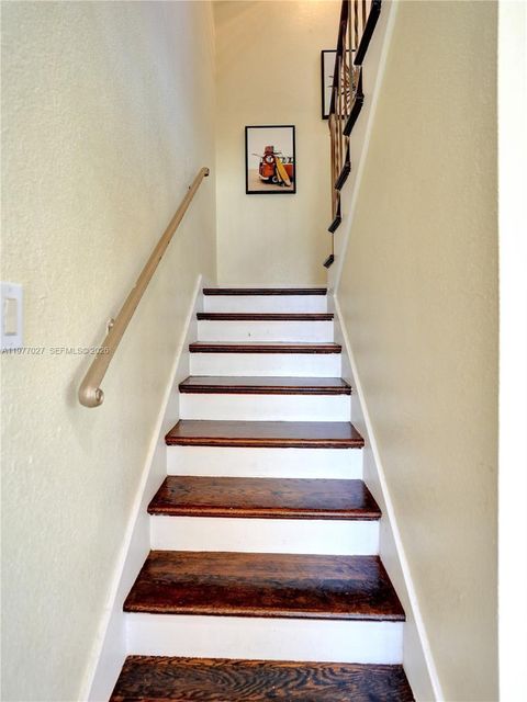 Tiny photo for 4525 NE 21st Ave #5, Fort Lauderdale, FL 33308 (MLS # A11977027)