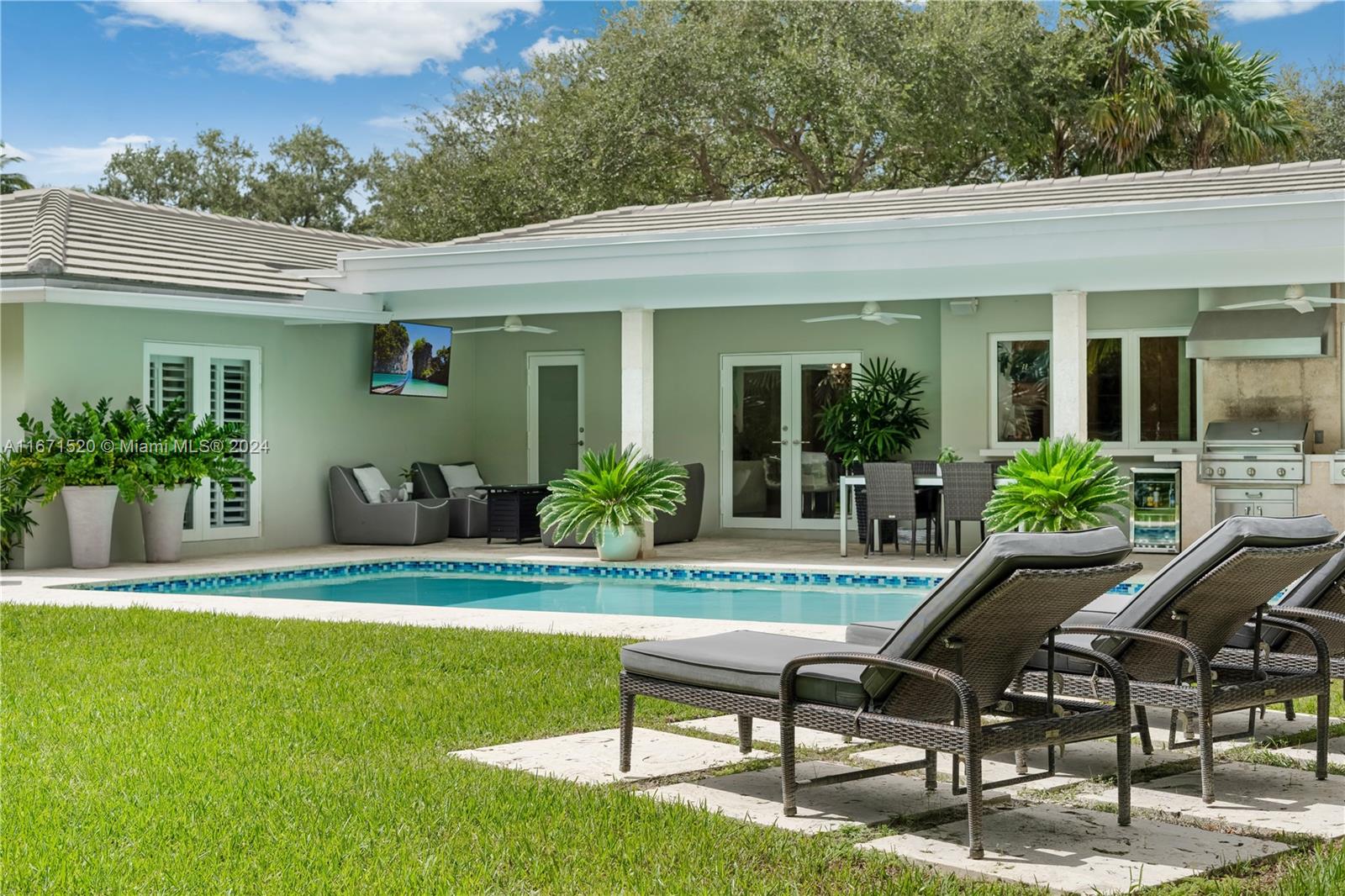 KENDALL PARK ESTATES 3RD - Residential