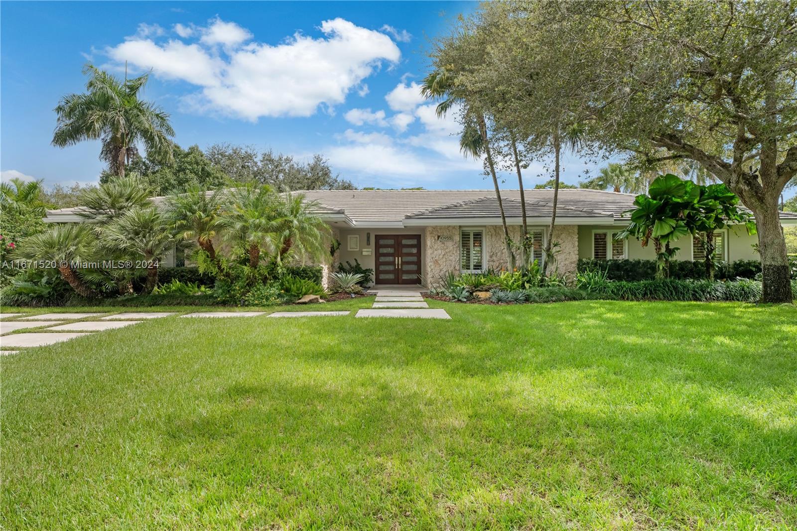 KENDALL PARK ESTATES 3RD - Residential