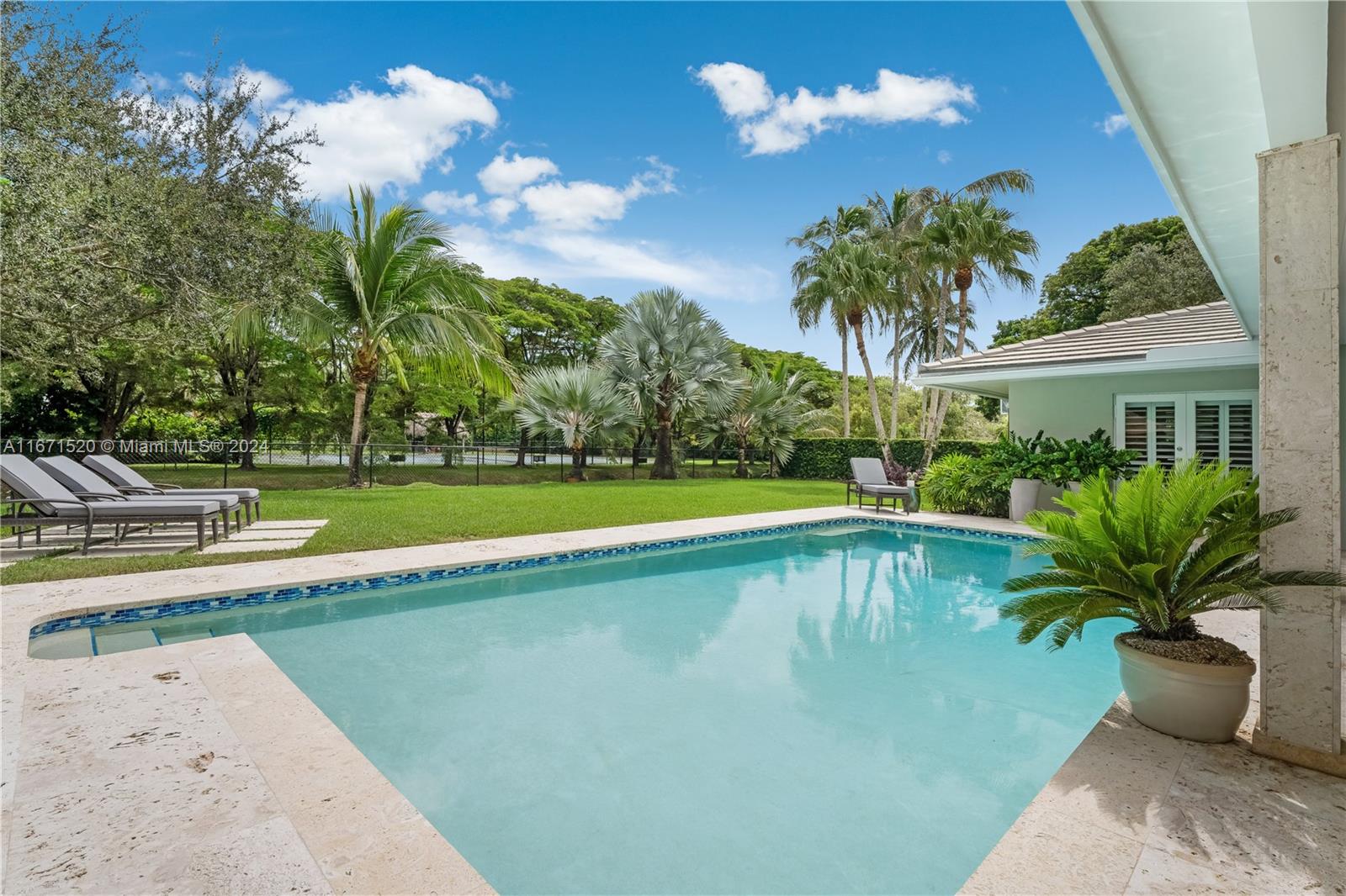 KENDALL PARK ESTATES 3RD - Residential