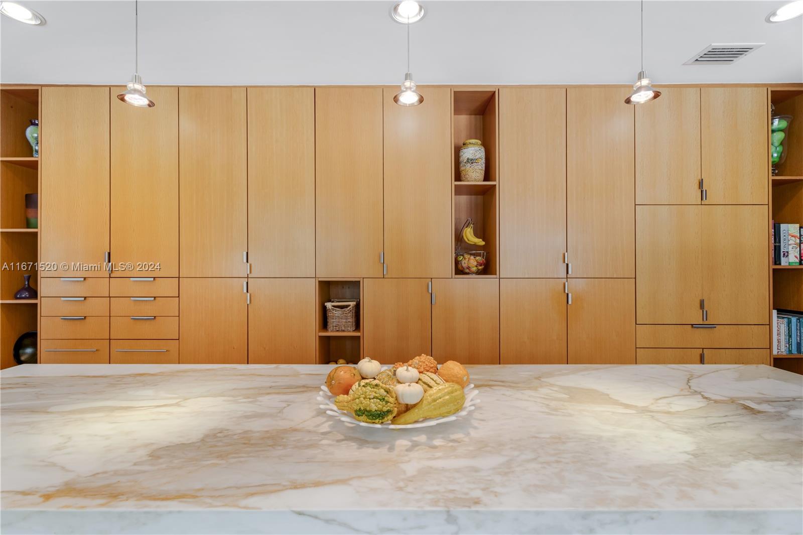 KENDALL PARK ESTATES 3RD - Residential