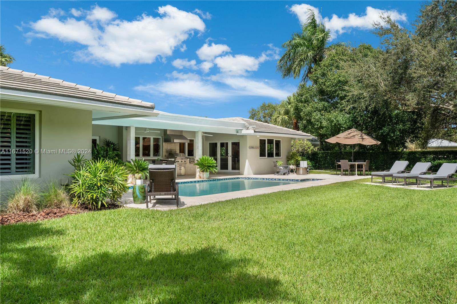 KENDALL PARK ESTATES 3RD - Residential