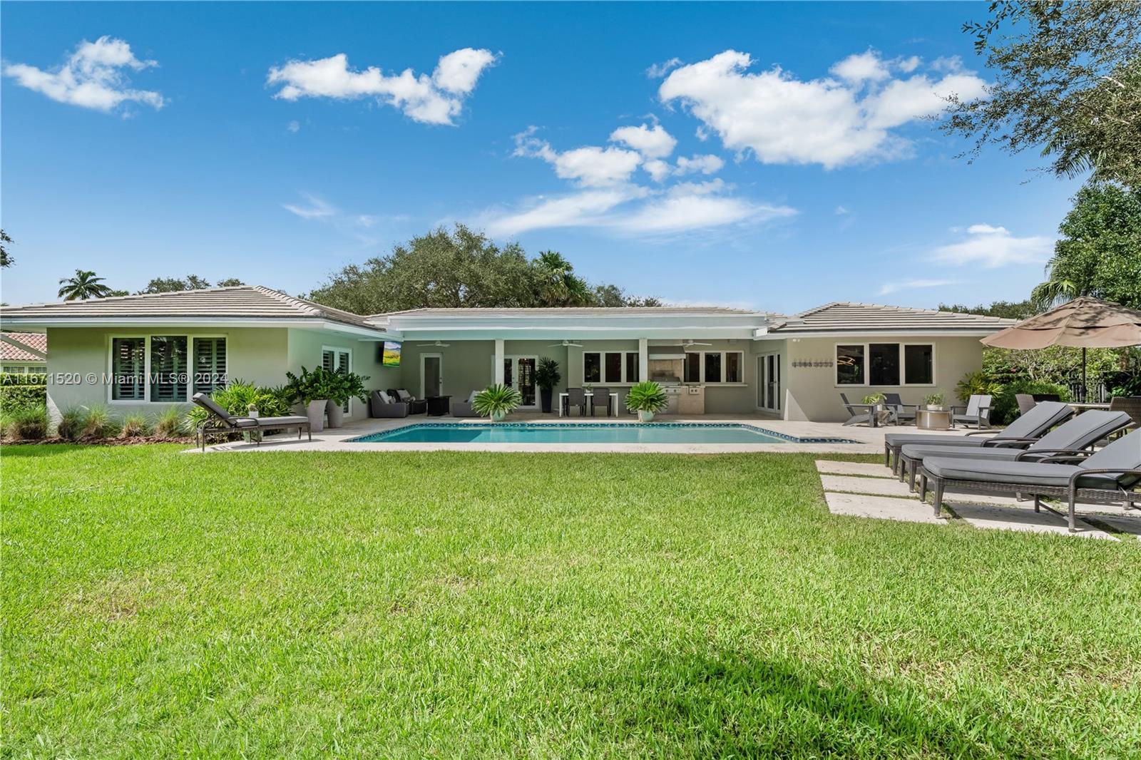 KENDALL PARK ESTATES 3RD - Residential