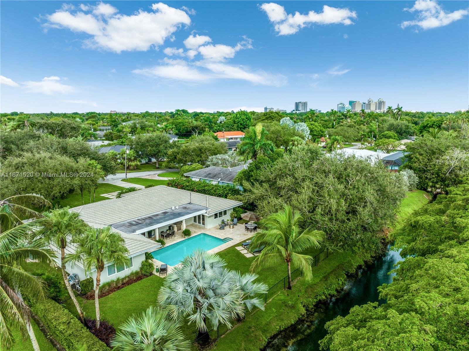 KENDALL PARK ESTATES 3RD - Residential