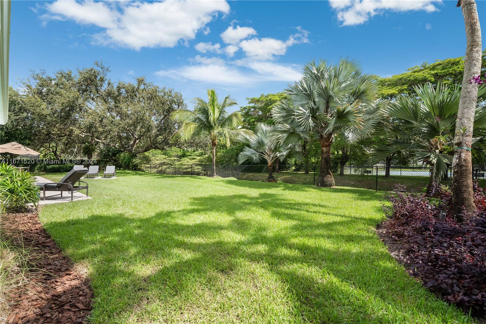 KENDALL PARK ESTATES 3RD - Residential