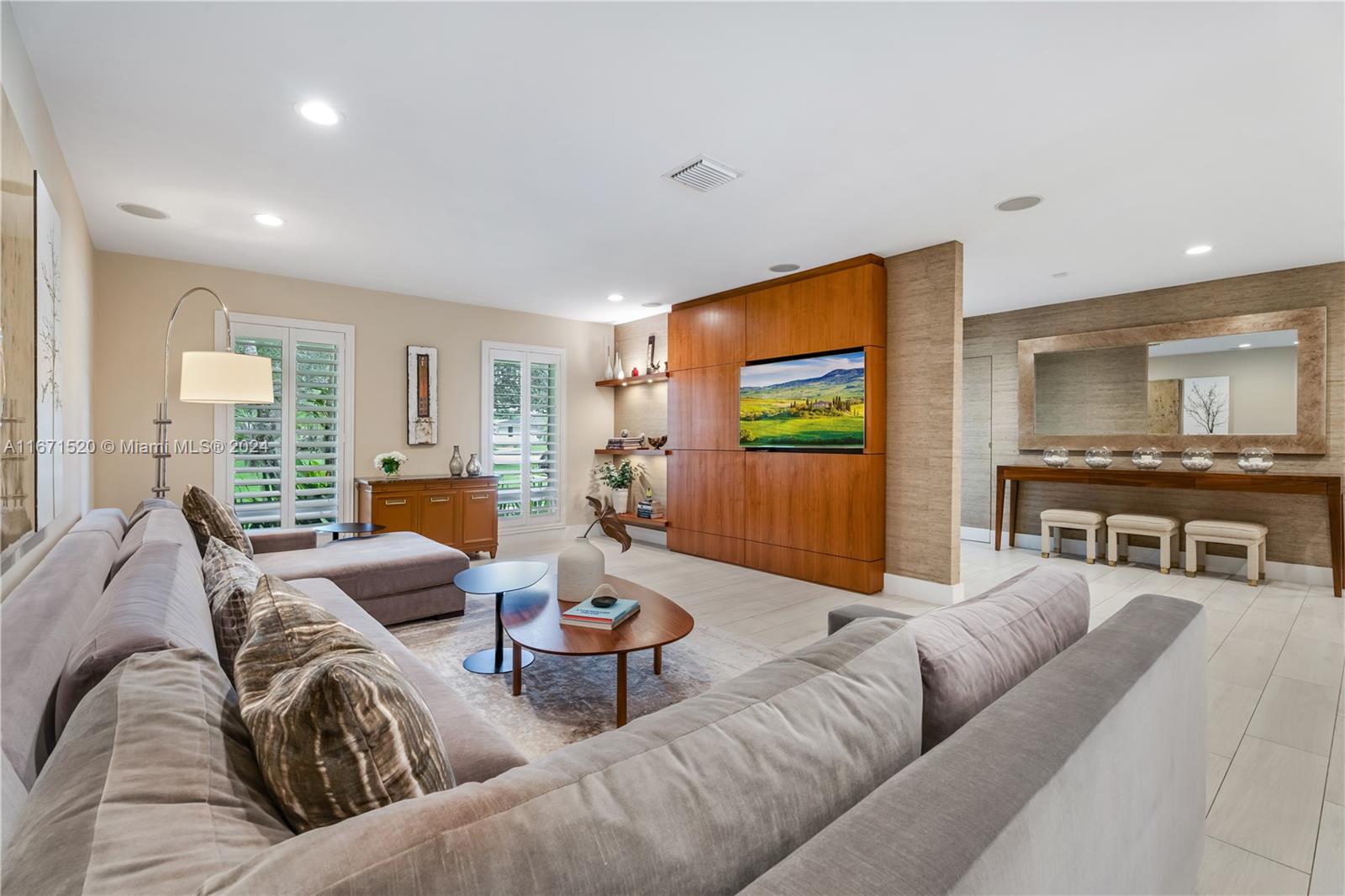 KENDALL PARK ESTATES 3RD - Residential