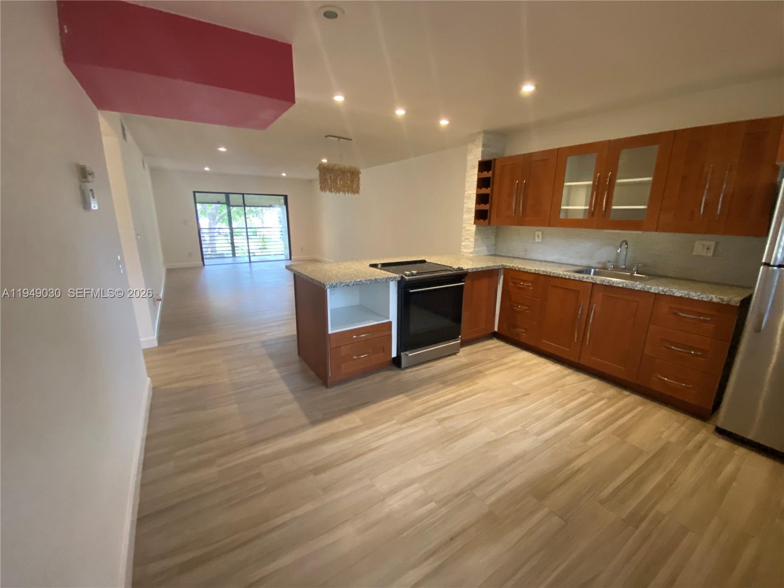 LAKES OF CARRIAGE HILLS - Residential