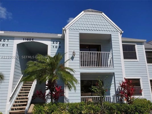 1160 3RD WAY APT 202, VERO BEACH, FL 32960 - Image 3aea8f7fa2e6145fb23bfa3ce8b97911/2694913677