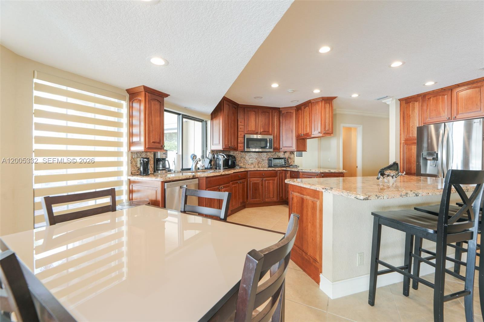 WHISPERING WOODS - Residential