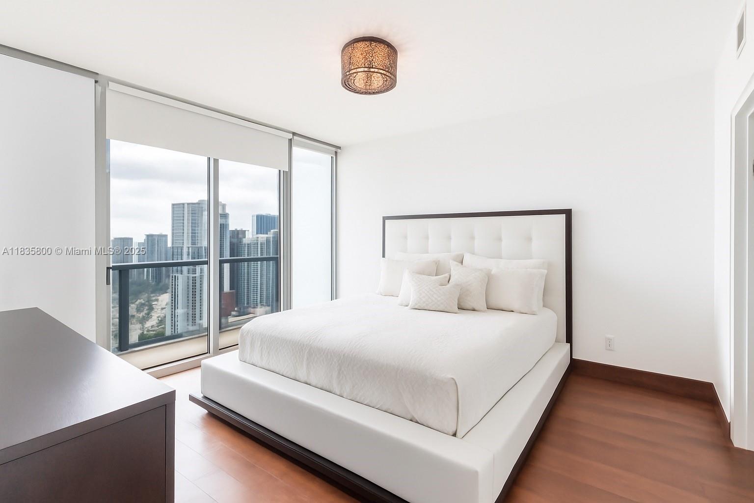 MARINABLUE CONDO - Residential